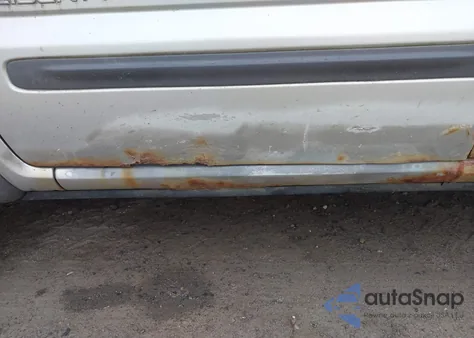 2004 Jeep Liberty Sport z USA, uszkodzony, nr VIN 1J4GL48K14W292466